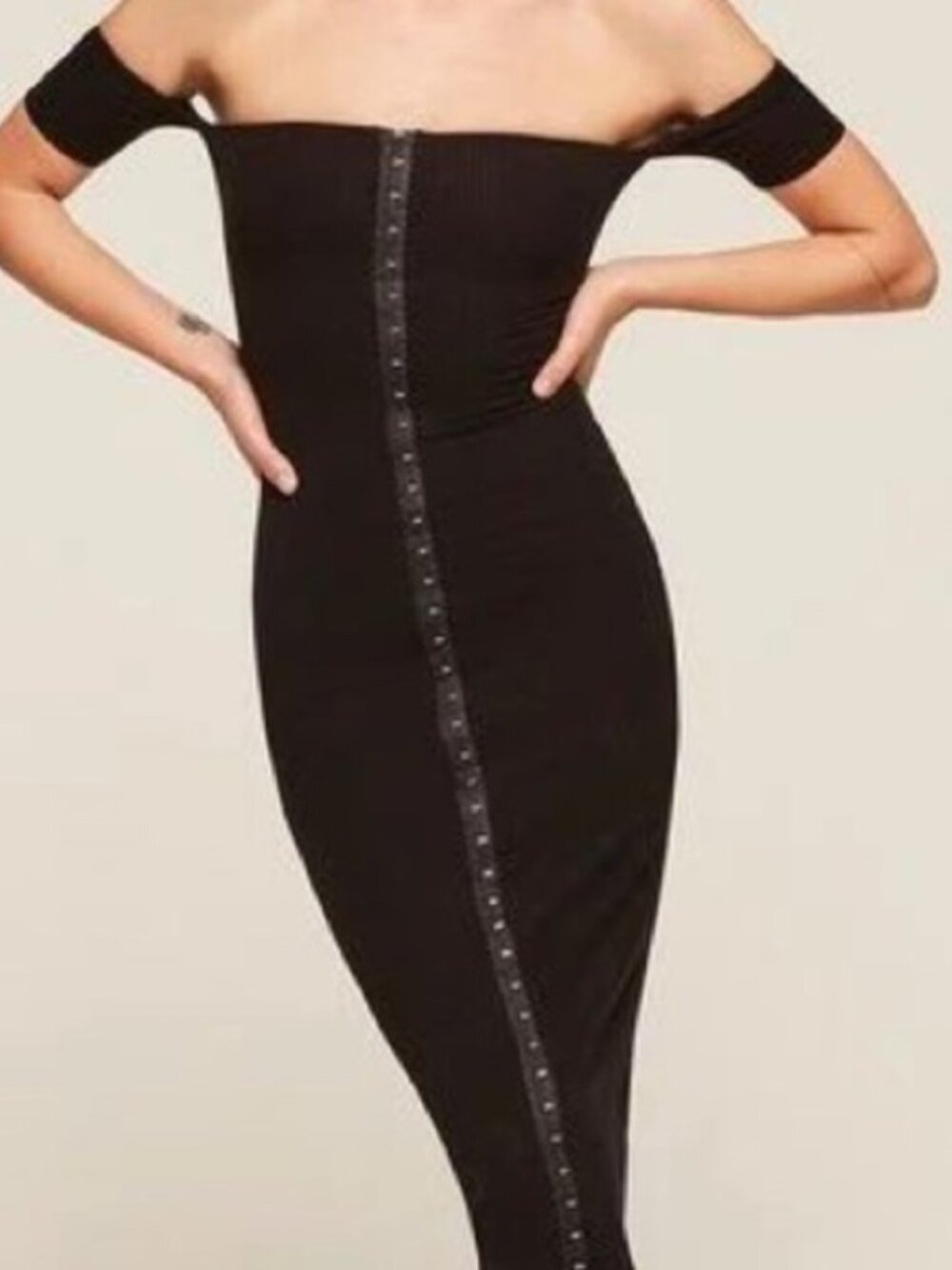 OG Reformation Black Ribbed Knit Midi Off the Shoulder Dress - Size L
